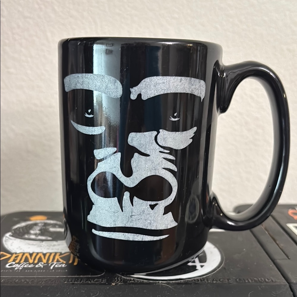 Gorilla Ceramic Mug with Artistic Design